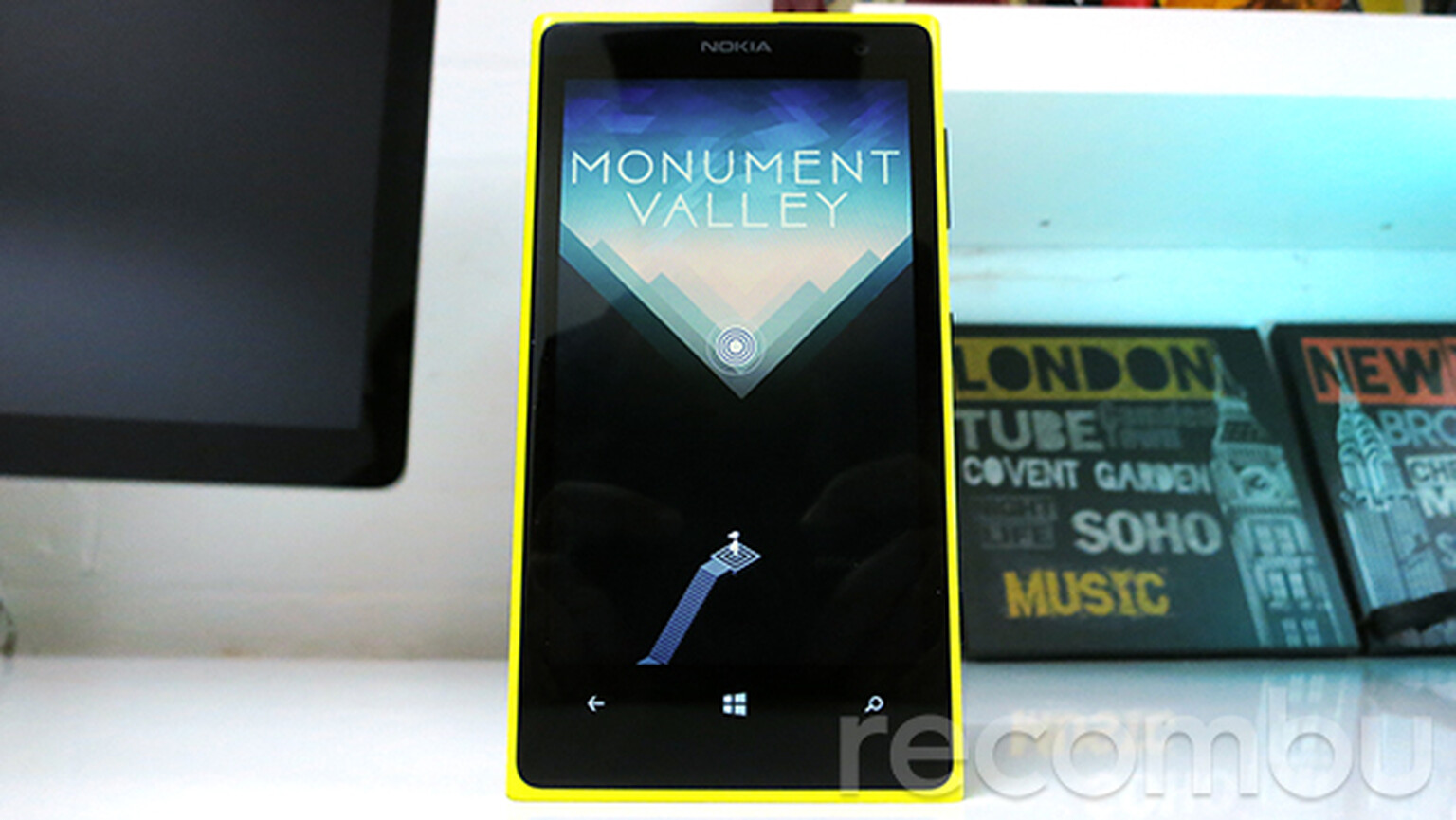 Hitman GO and Monument Valley finally arrive on Windows Phone