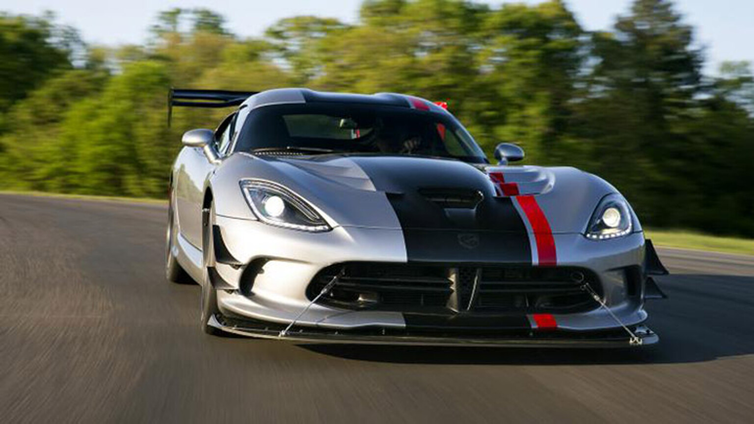 2016 Dodge Viper ACR to make grown men cry