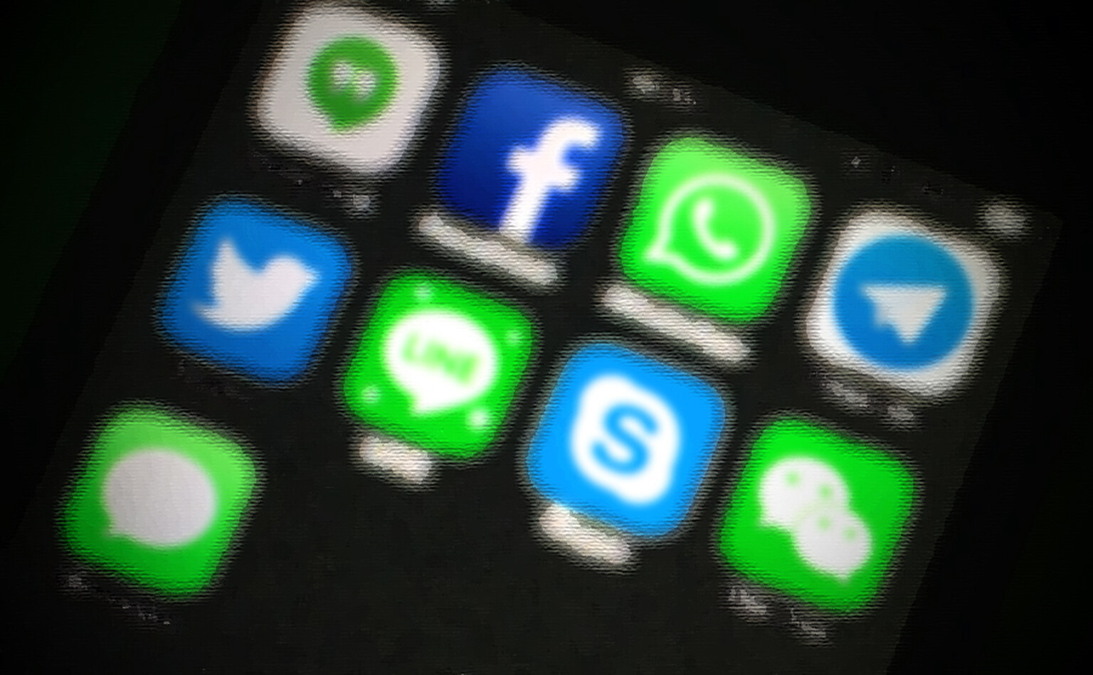 Malicious iMessage bug causes iPhones to flake out