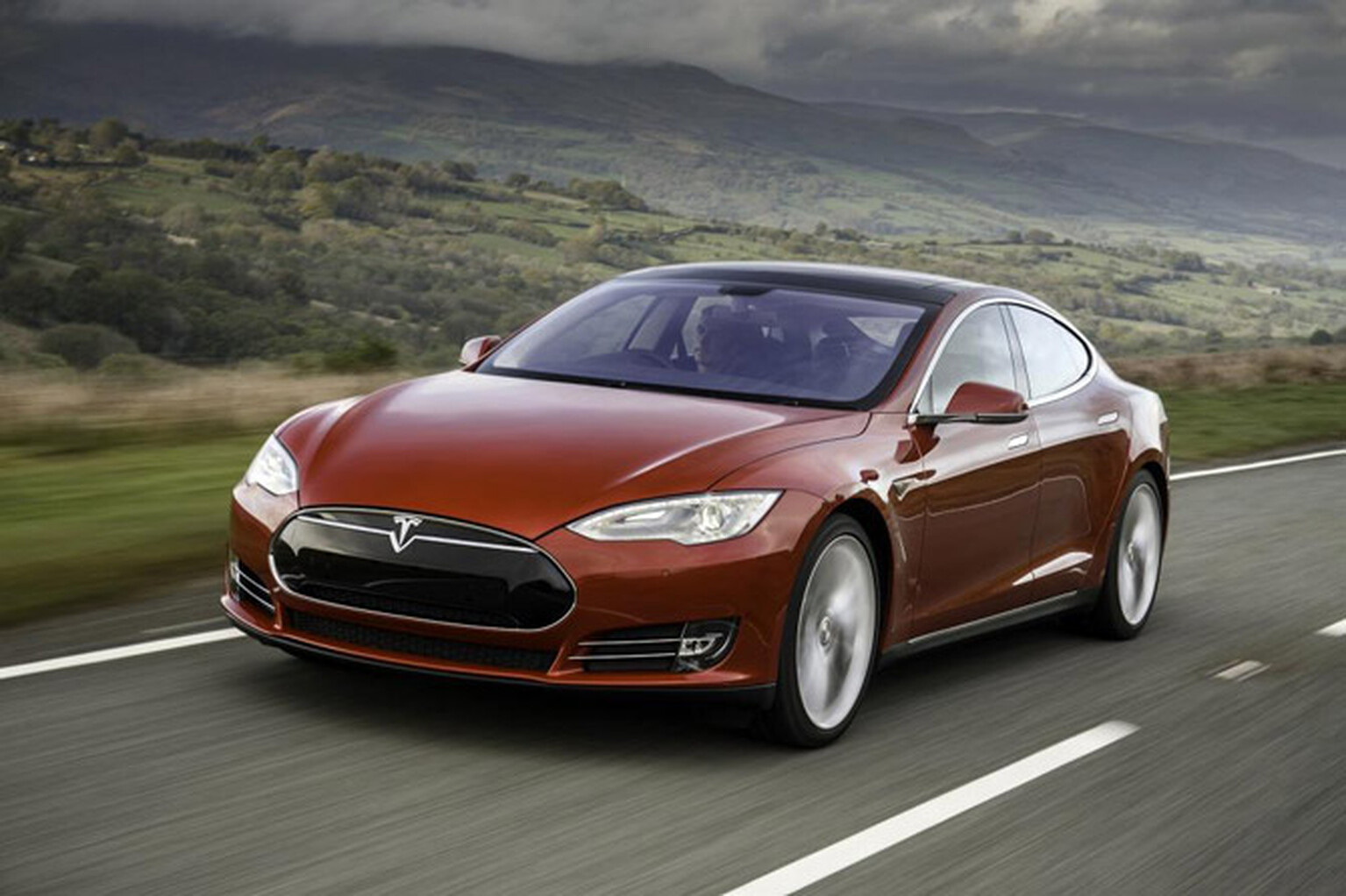 Tesla says Model 3 saloon production still on track