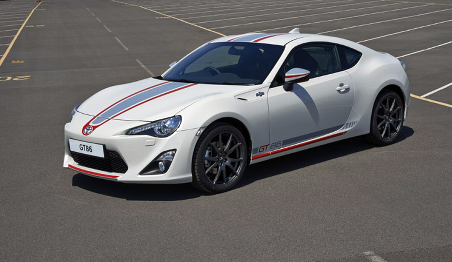 Toyota GT86 Blanco is white on the money