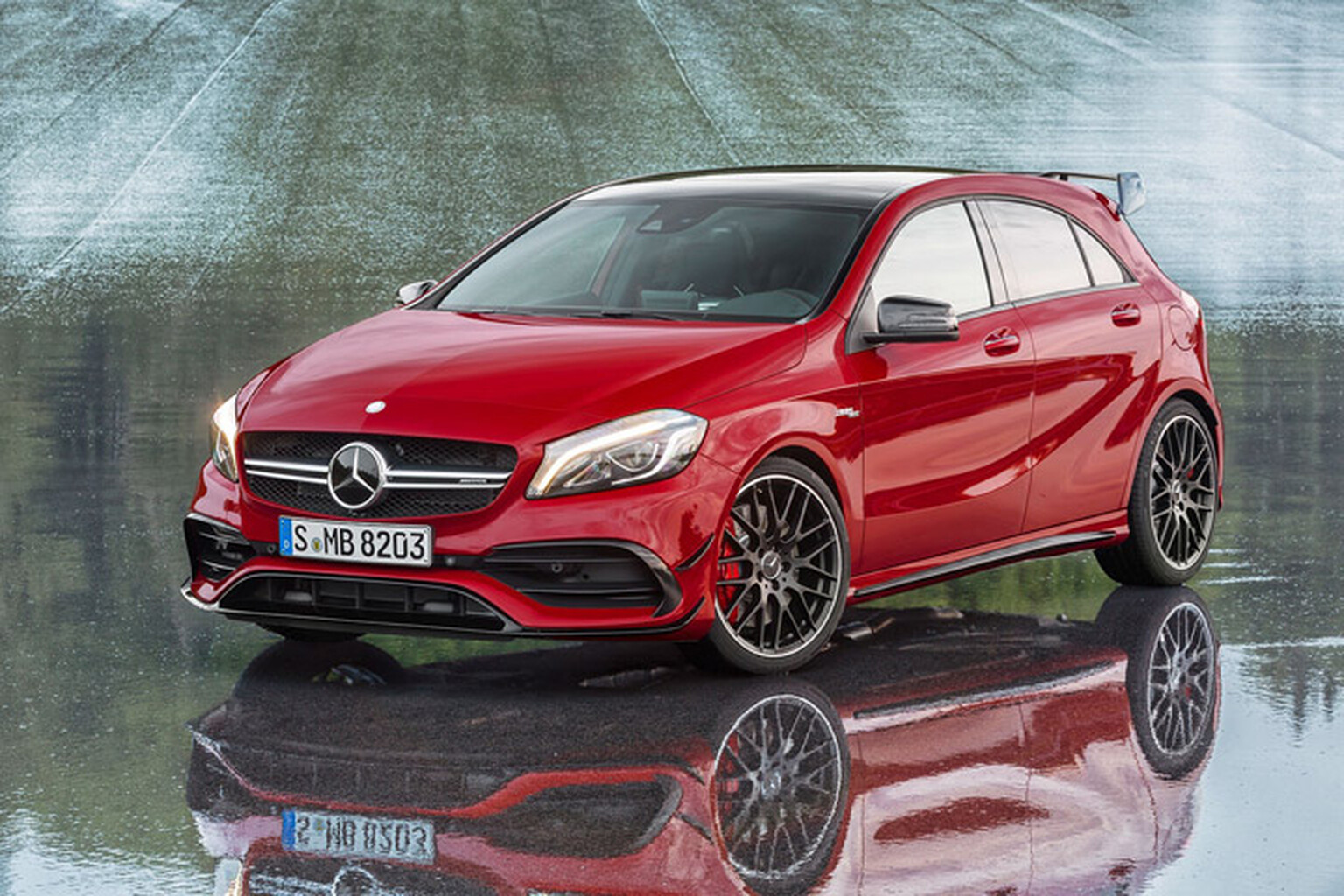 2016 Mercedes A45 AMG to show the Audi RS 3 Sportback who's boss
