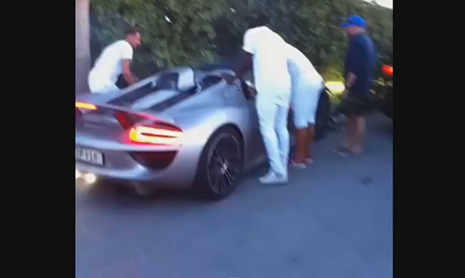 This Porsche 918 Spyder crash video will make you wince