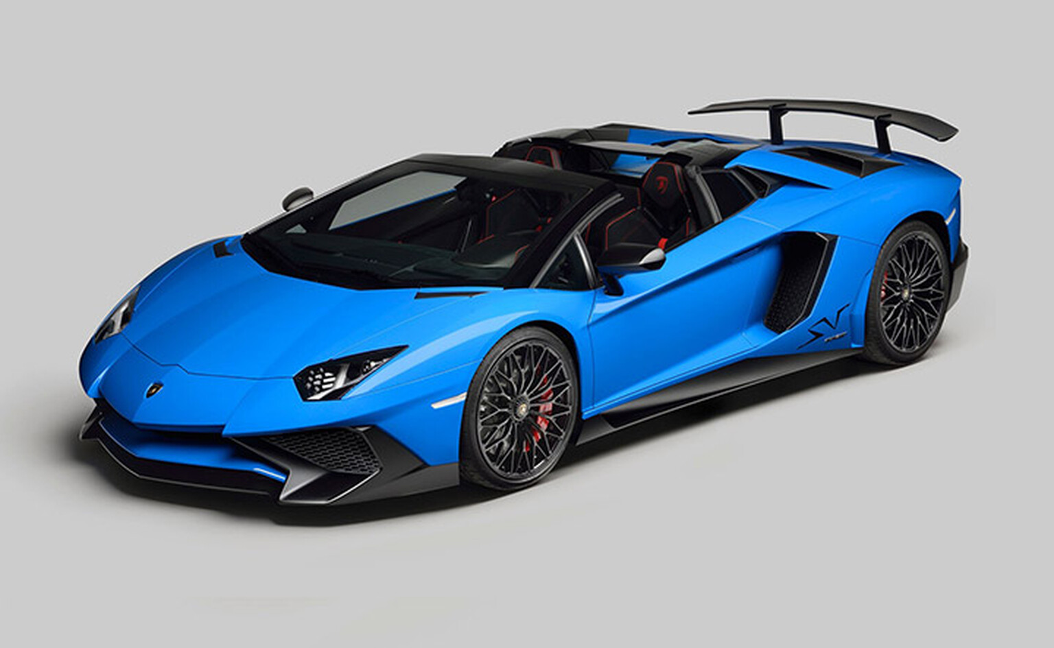 You need to see the Lamborghini Aventador Super Veloce Roadster