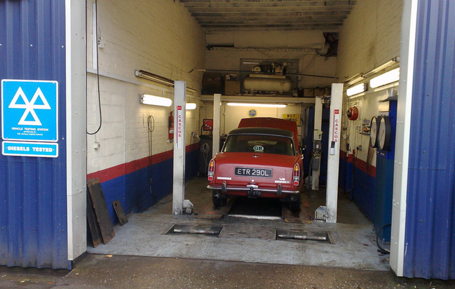 New MOT system crash forces motorists off the road