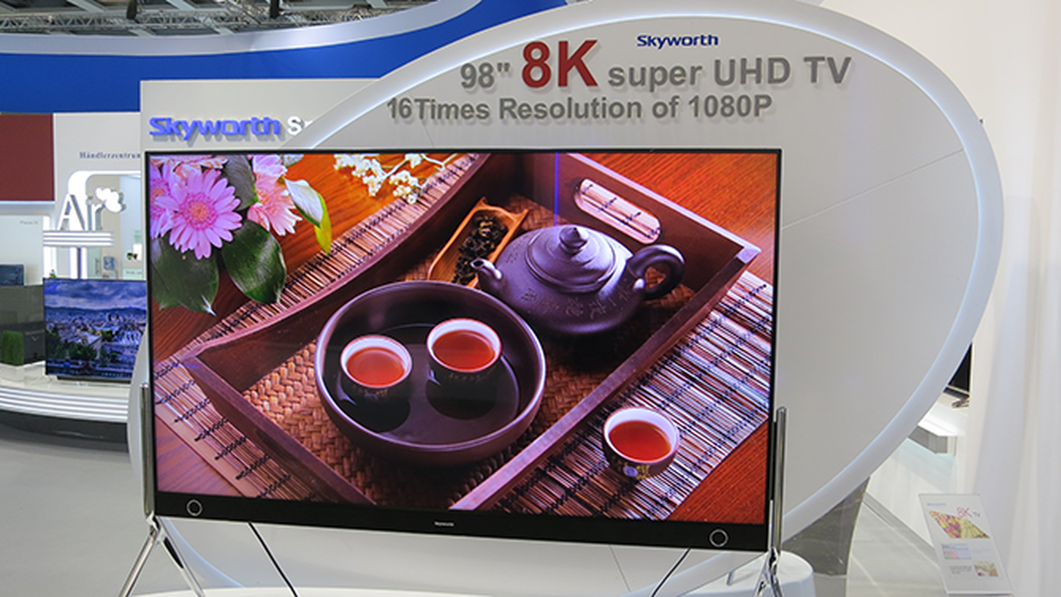 Skyworth 98-inch 8K Ultra HD concept melts faces at IFA 2015