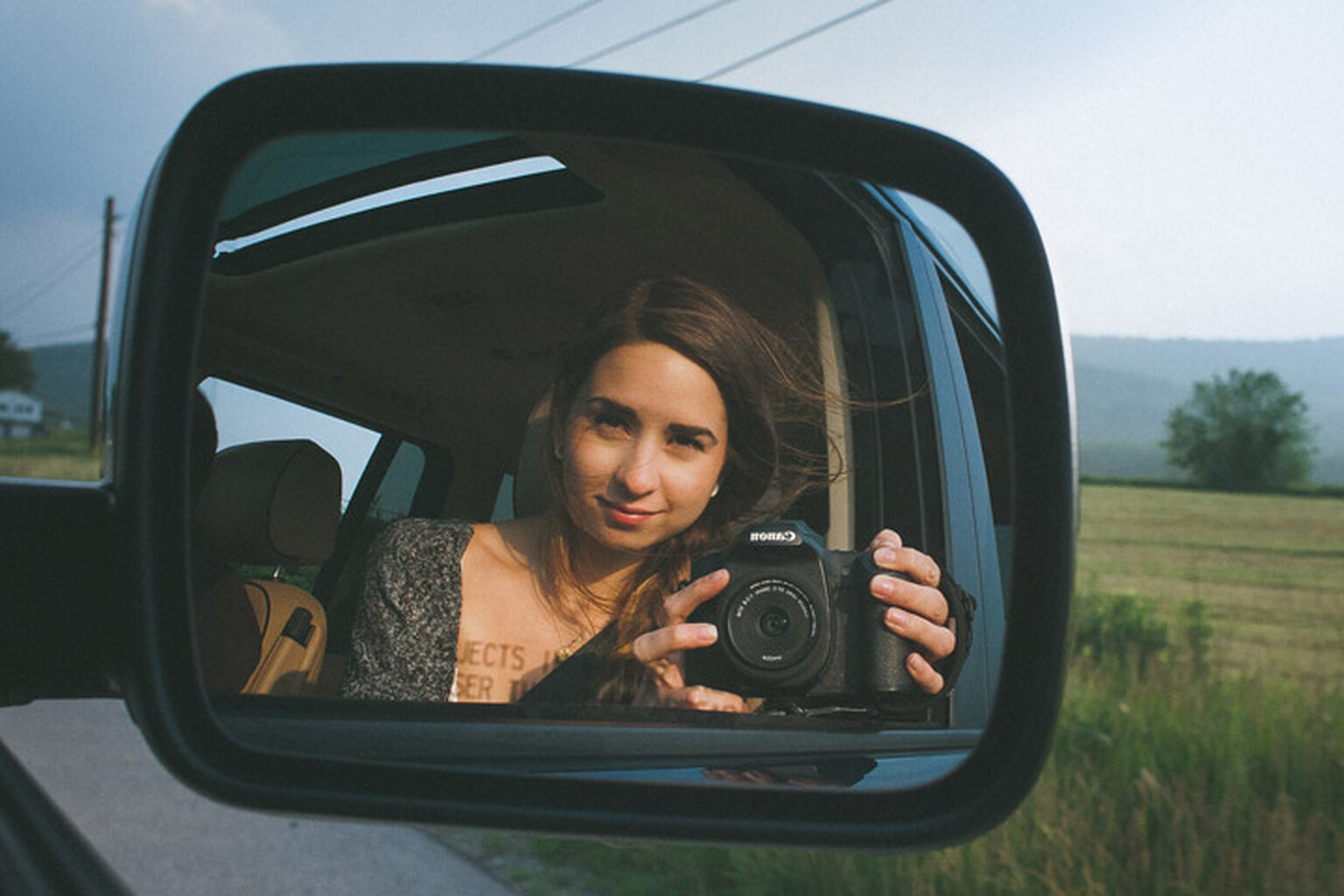 American crashes into tree while taking a selfie