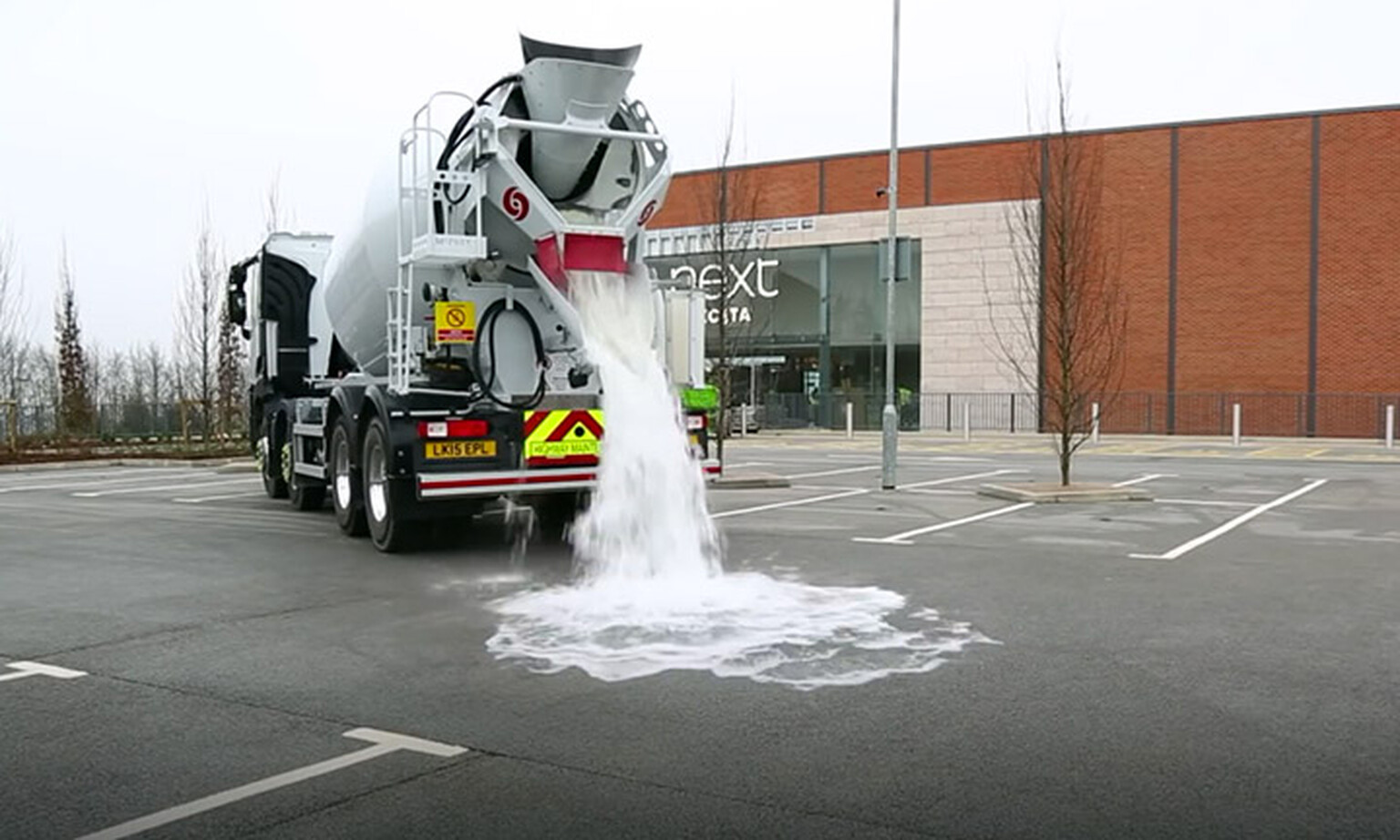 Clever concrete could make puddles a thing of the past