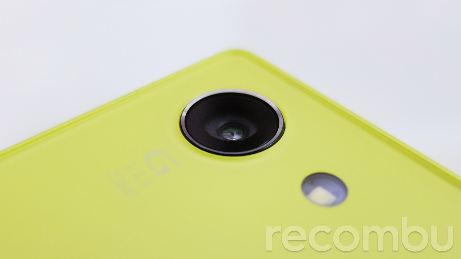Sony Xperia Z5 Compact: best phone for shooting 4K video