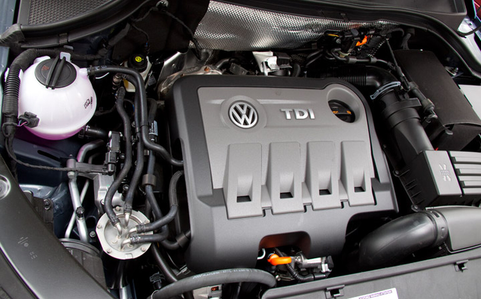 VW sales up despite diesel emissions scandal