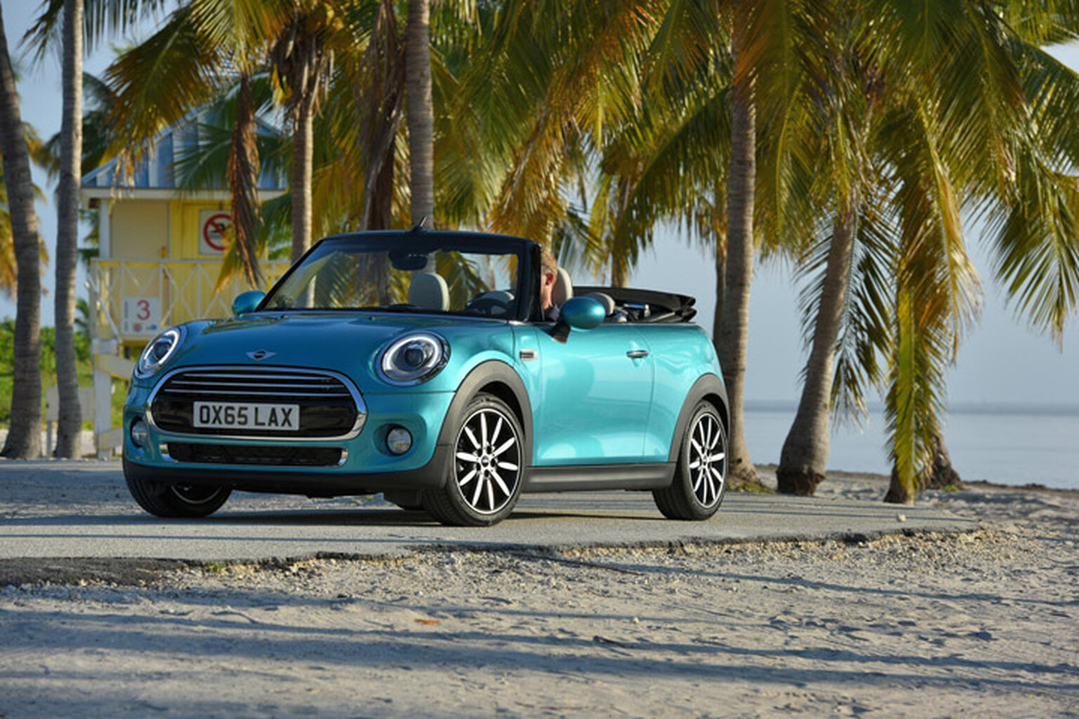 2016 Mini Convertible promises four-seater fun in the sun