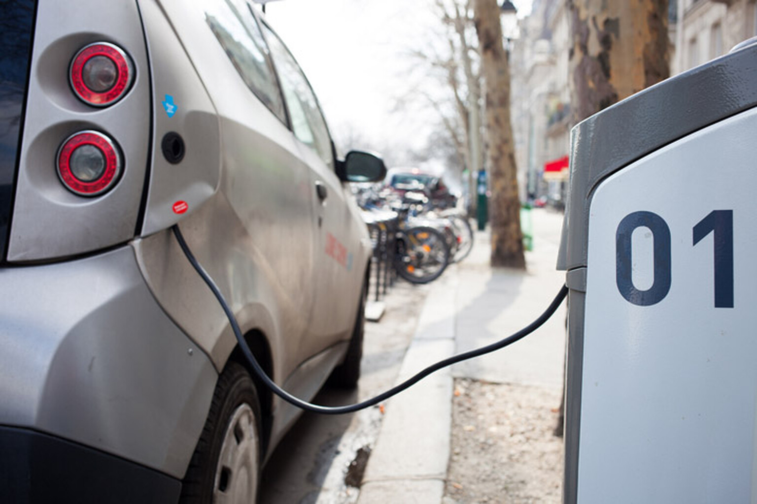 The 'super battery' that could help electric cars kill the combustion engine