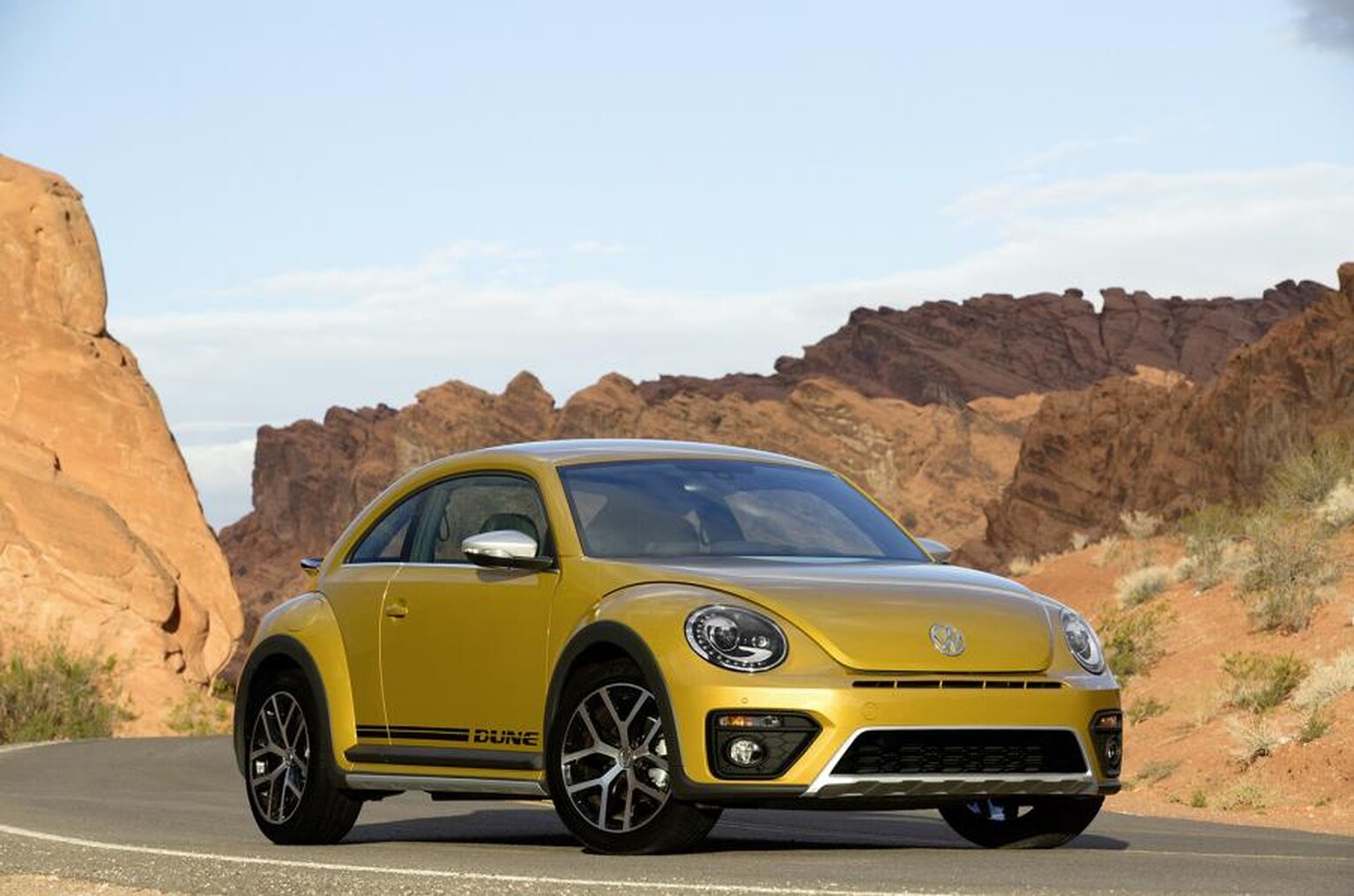 VW Beetle Dune wants to dabble in off-roading