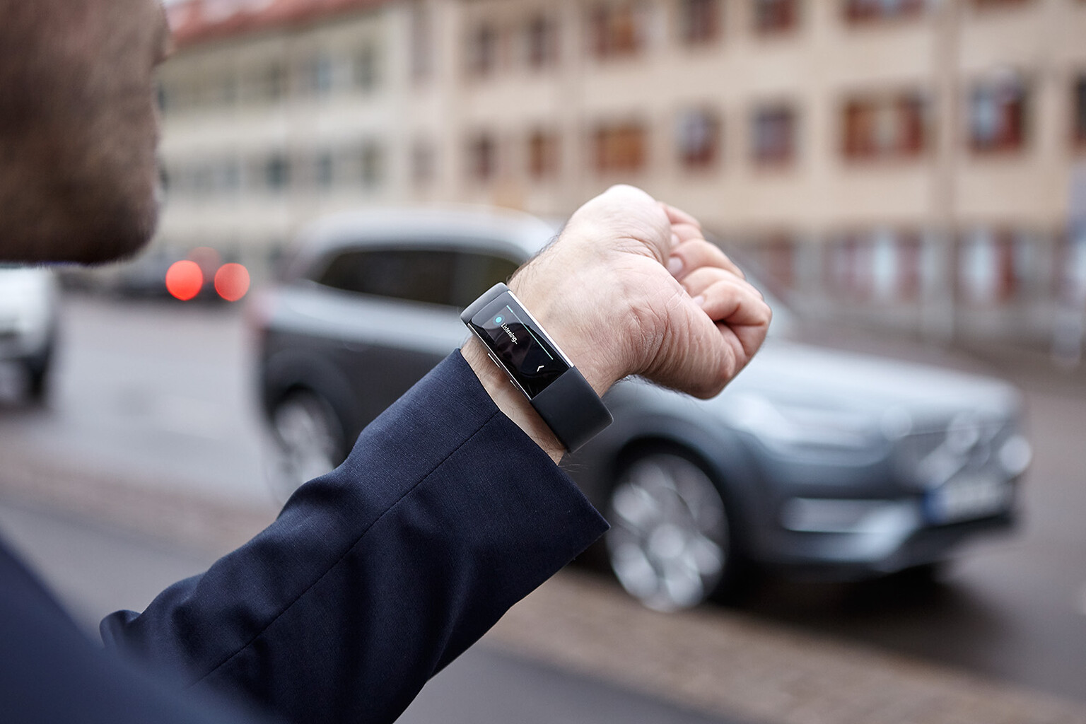 Volvo lets you talk to your car via Microsoft Band 2