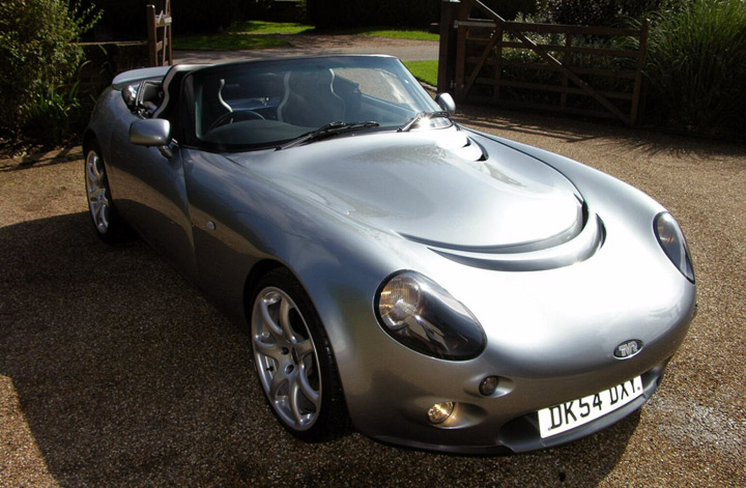 New TVR promises a lot of carbon fibre loving