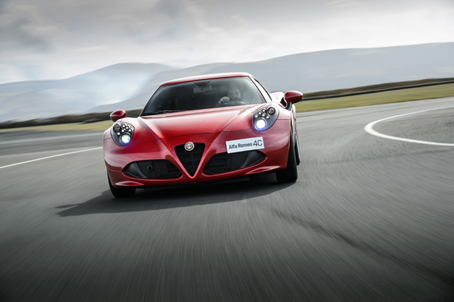 Alfa Romeo 4C review: First drive