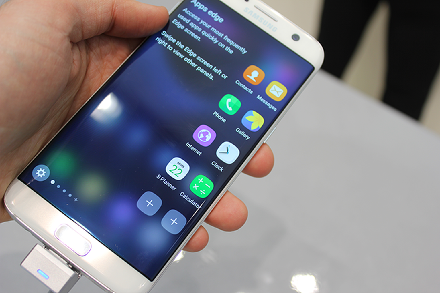 Samsung Galaxy S7 Edge hands-on review | MWC 2016