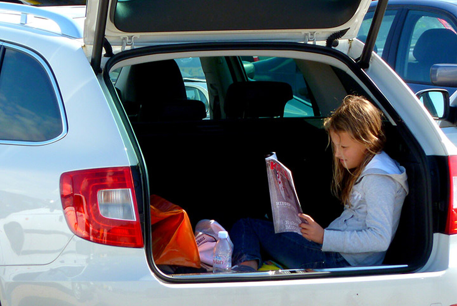 Is it legal to leave your kids in the car?