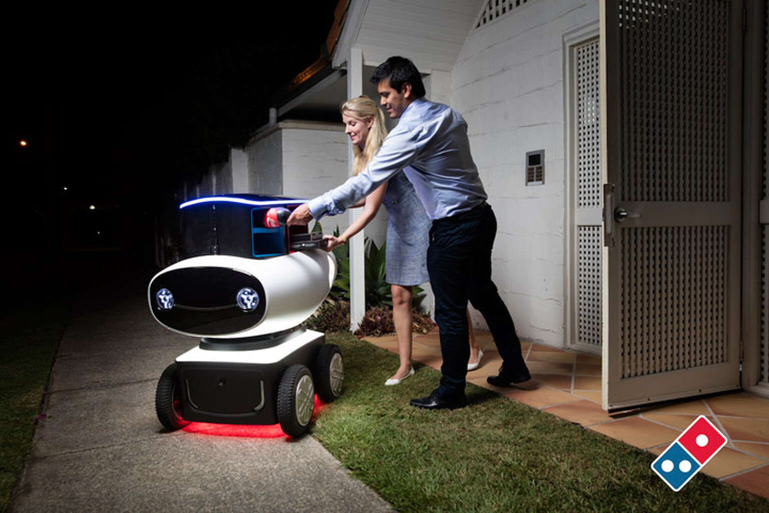 Meals on wheels: Domino's autonomous robot to spice up pizza deliveries