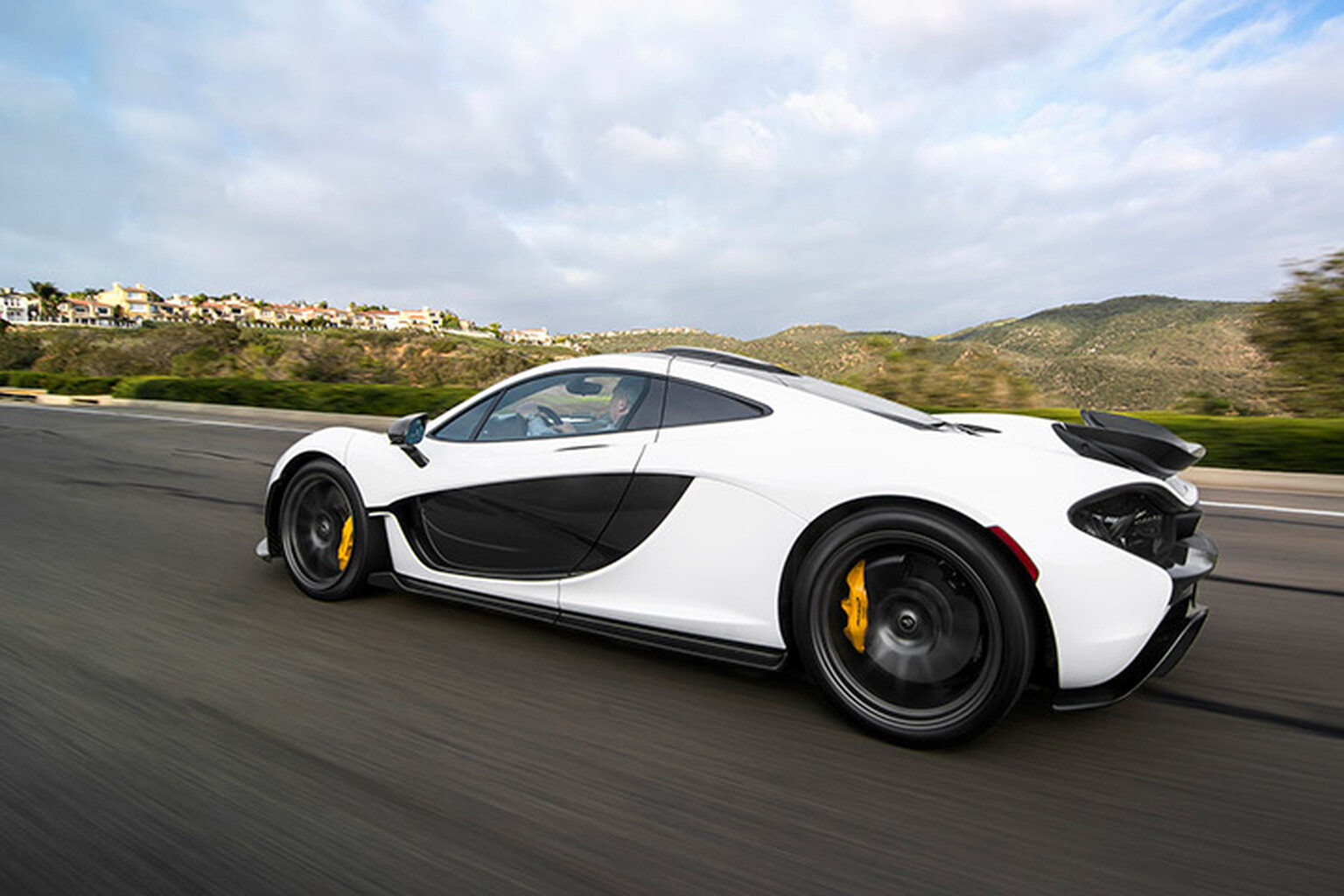 UK love affair with white cars continues for third year