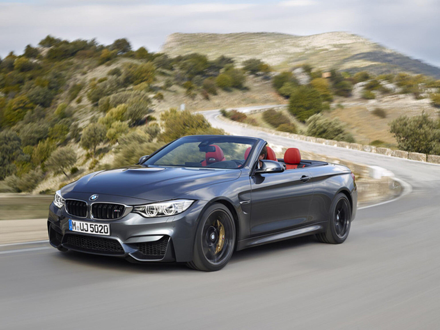 BMW M4 Convertible details, pictures, price and video