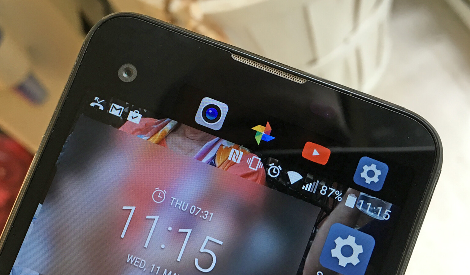 LG X Screen: Dual display features and review