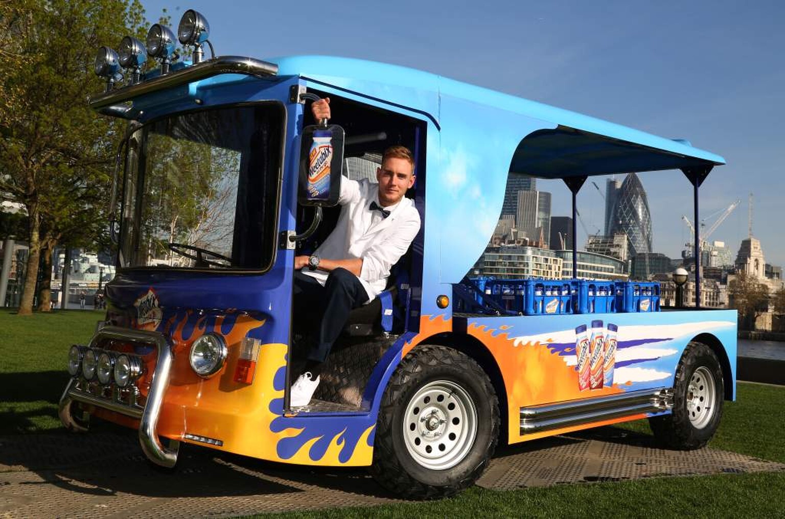 Weetabix V8 milk float 'will reach top speed of 100mph'