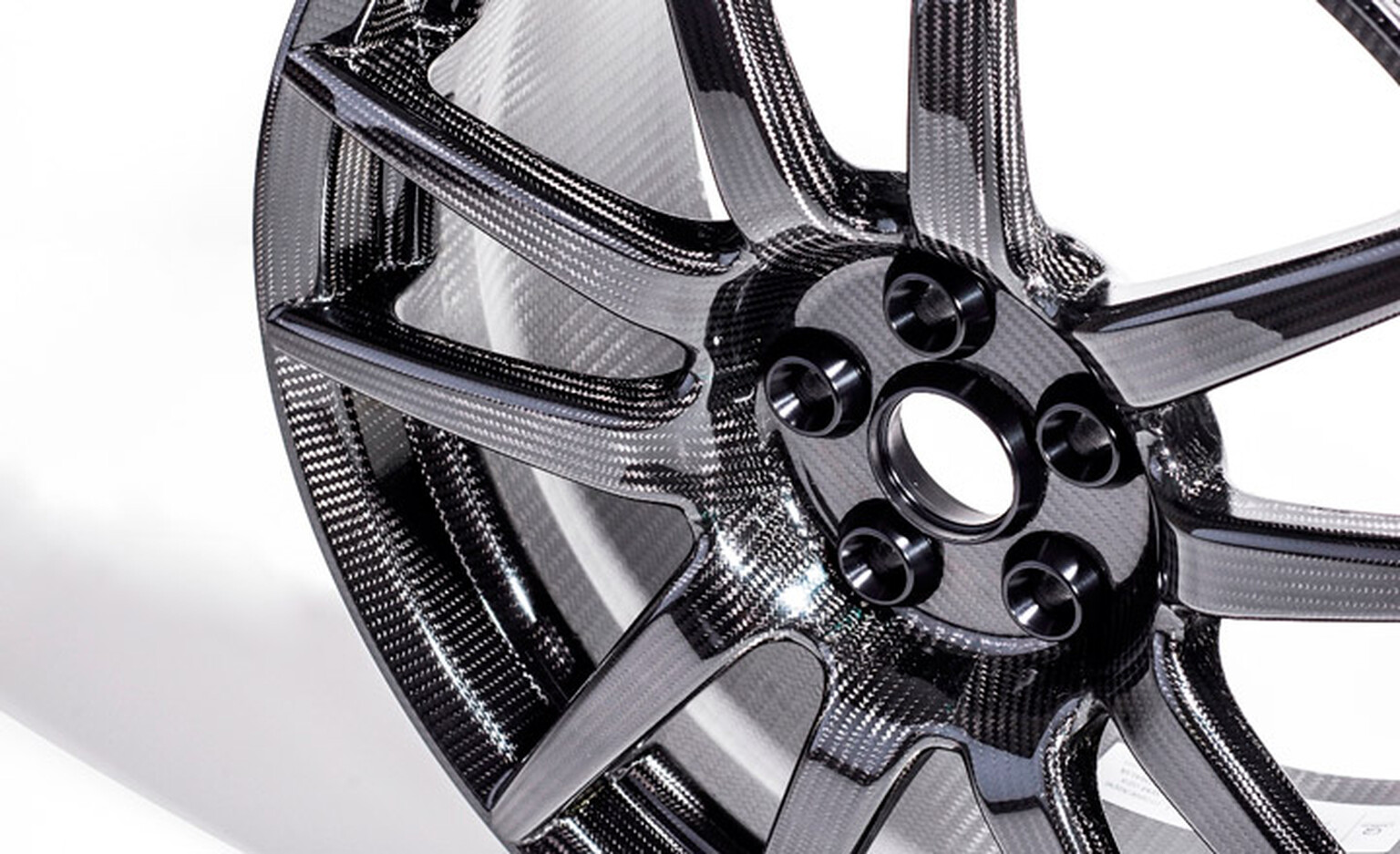 You can now spec carbon fibre alloys on the new Ford GT