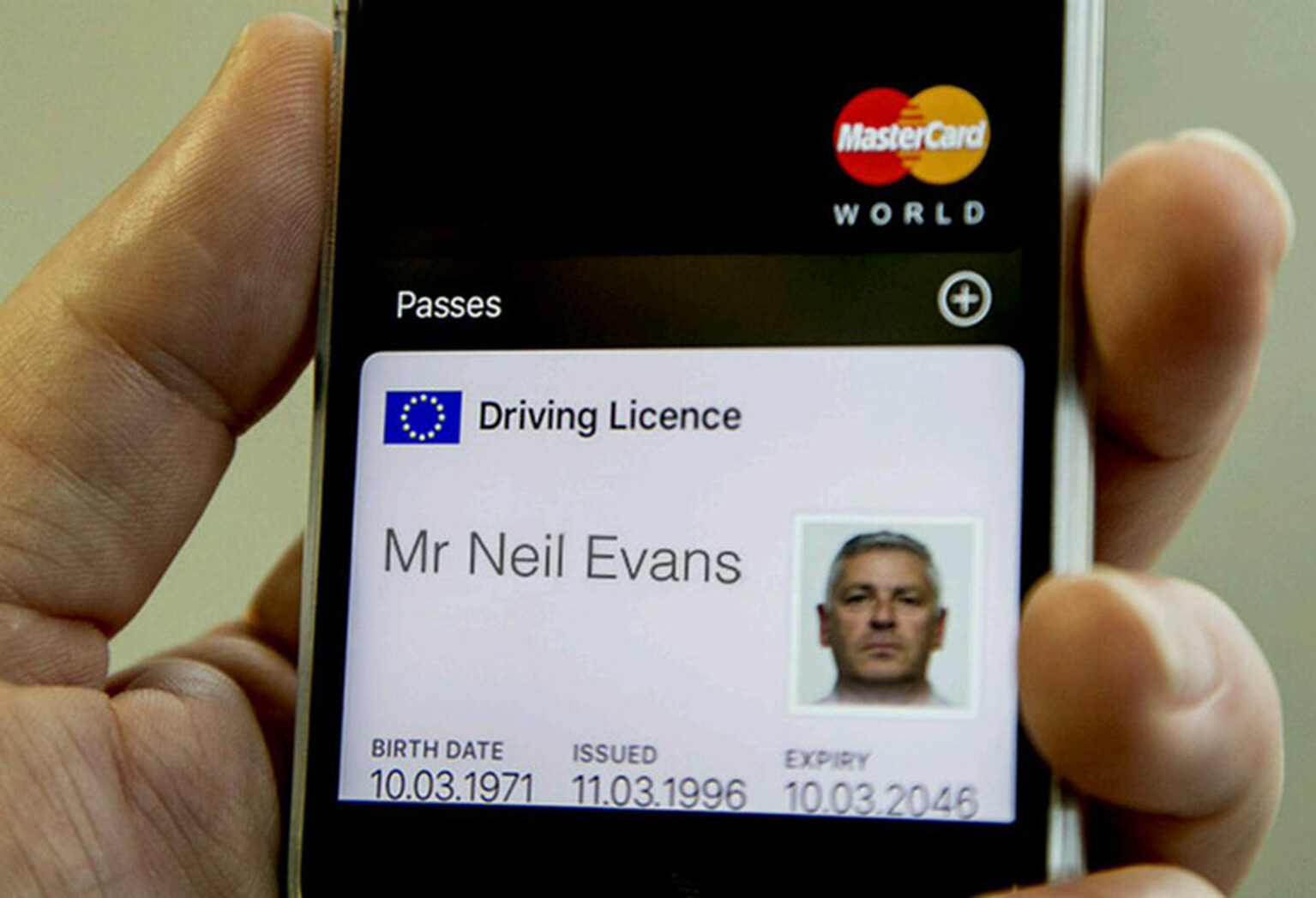 UK driving licences could be going digital