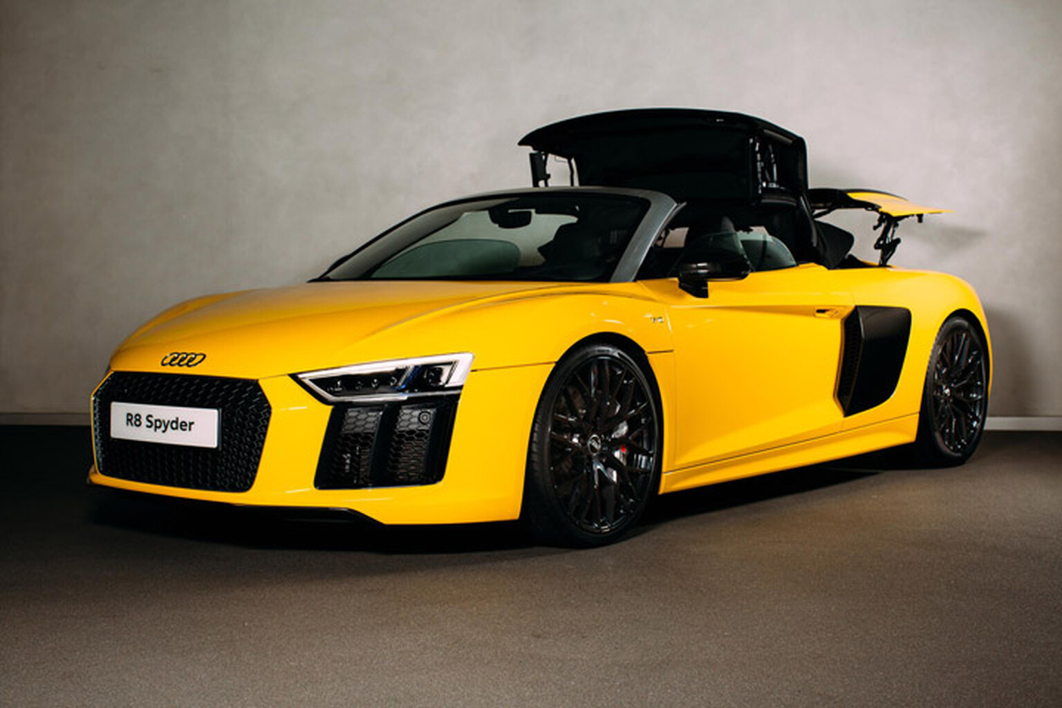 The £130,000 Audi R8 Spyder wants to be king of the convertibles