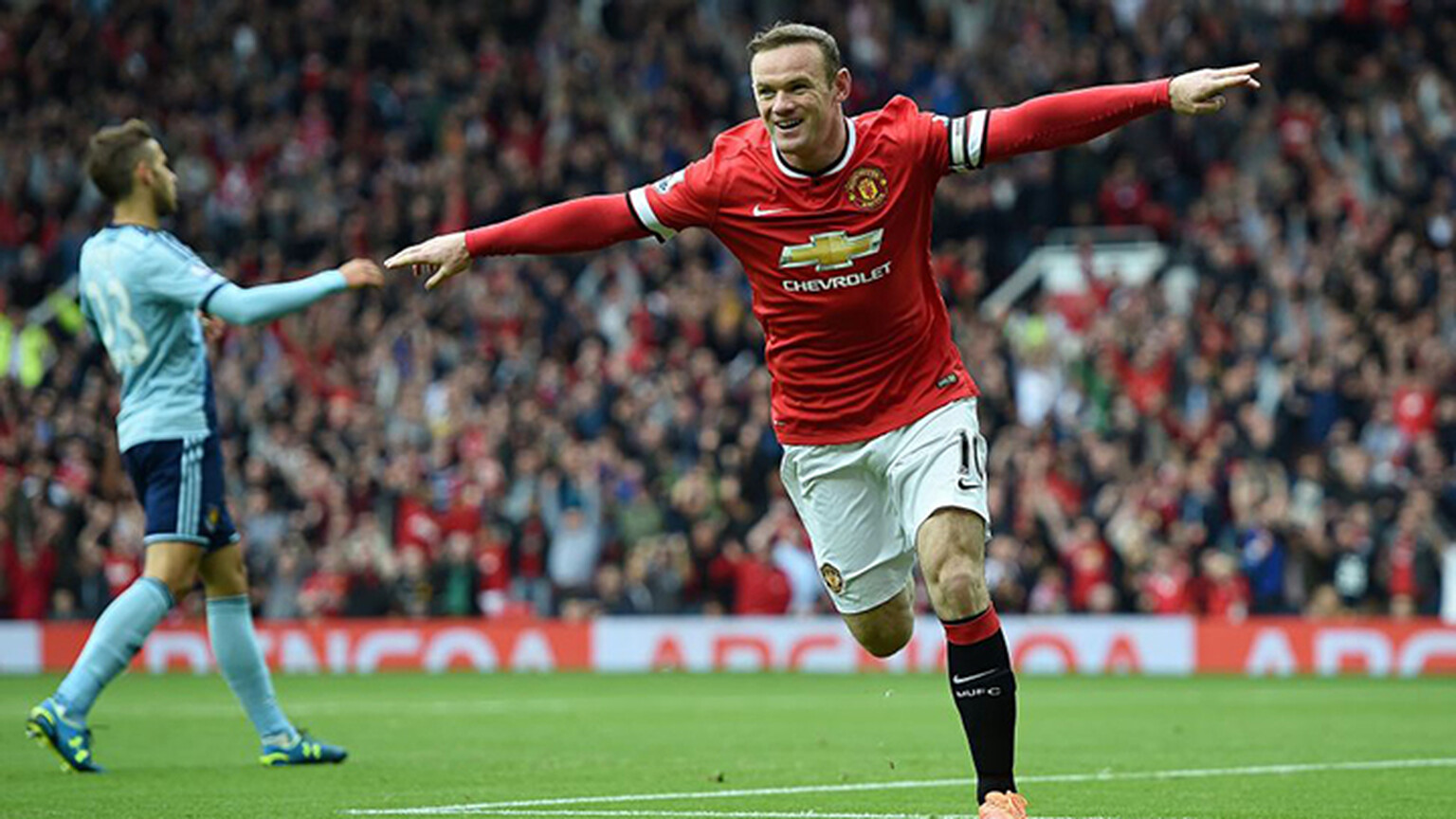 Manchester United football match to be live streamed on Facebook