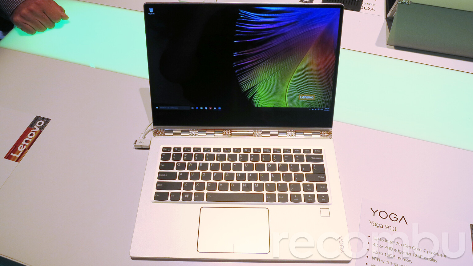 Lenovo Yoga 910 hands-on review: The new king of Yogas