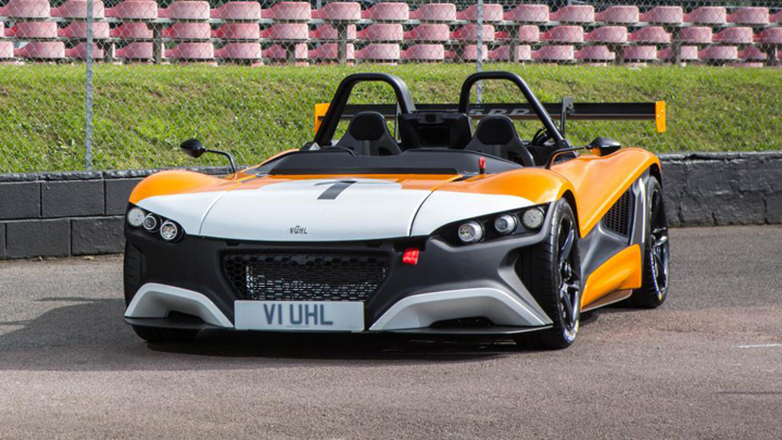Vuhl 05RR is a Mexican monster for the track