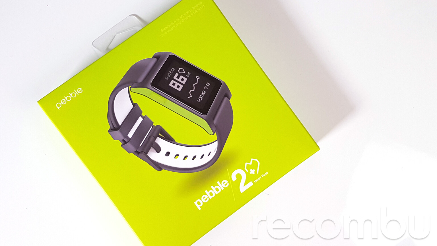 Pebble 2 unboxing and hands-on review