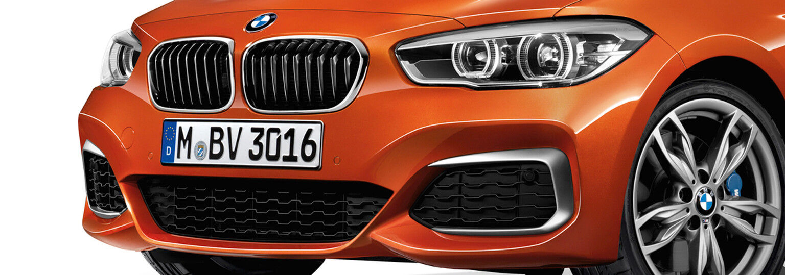 BMW M140i review: The hottest hatchback?