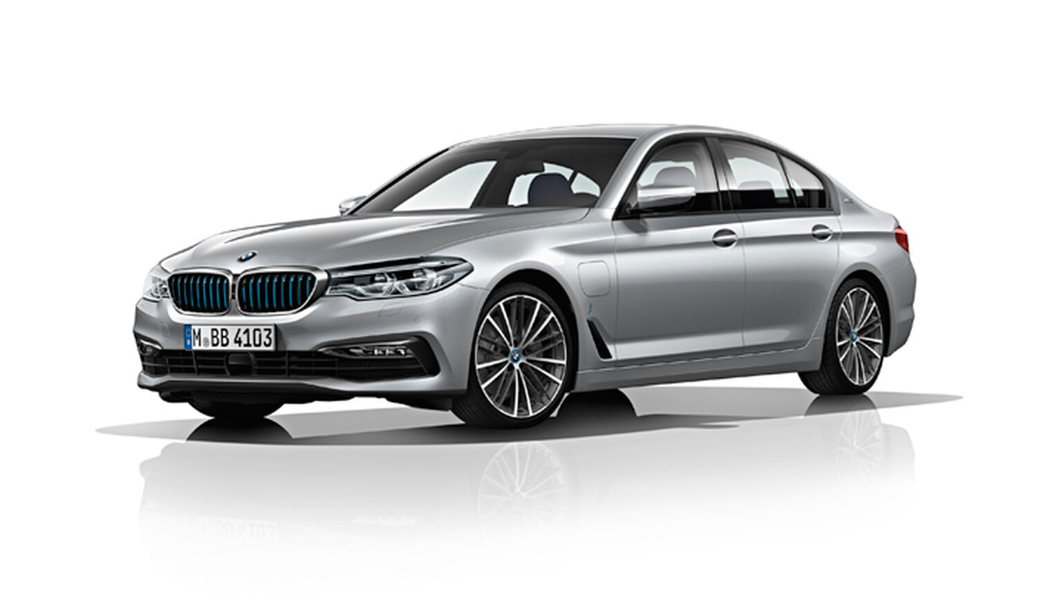 The new BMW 5 Series Saloon has arrived: Specs and pictures ahoy