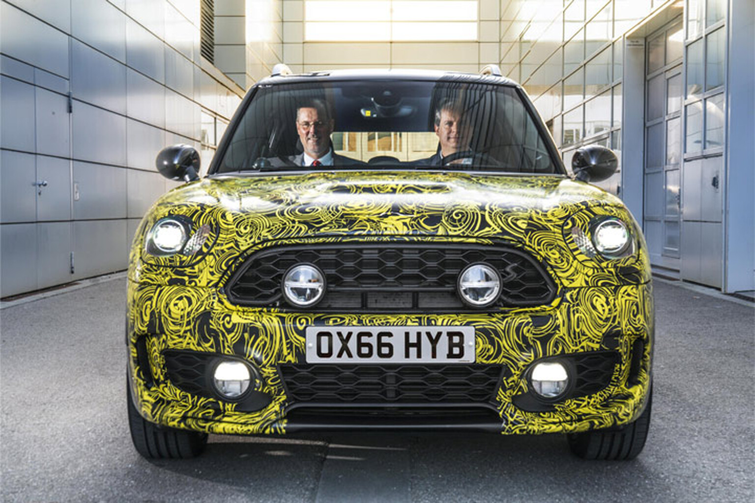 Mini confirms foray into plug-in hybrids with 2017 Countryman