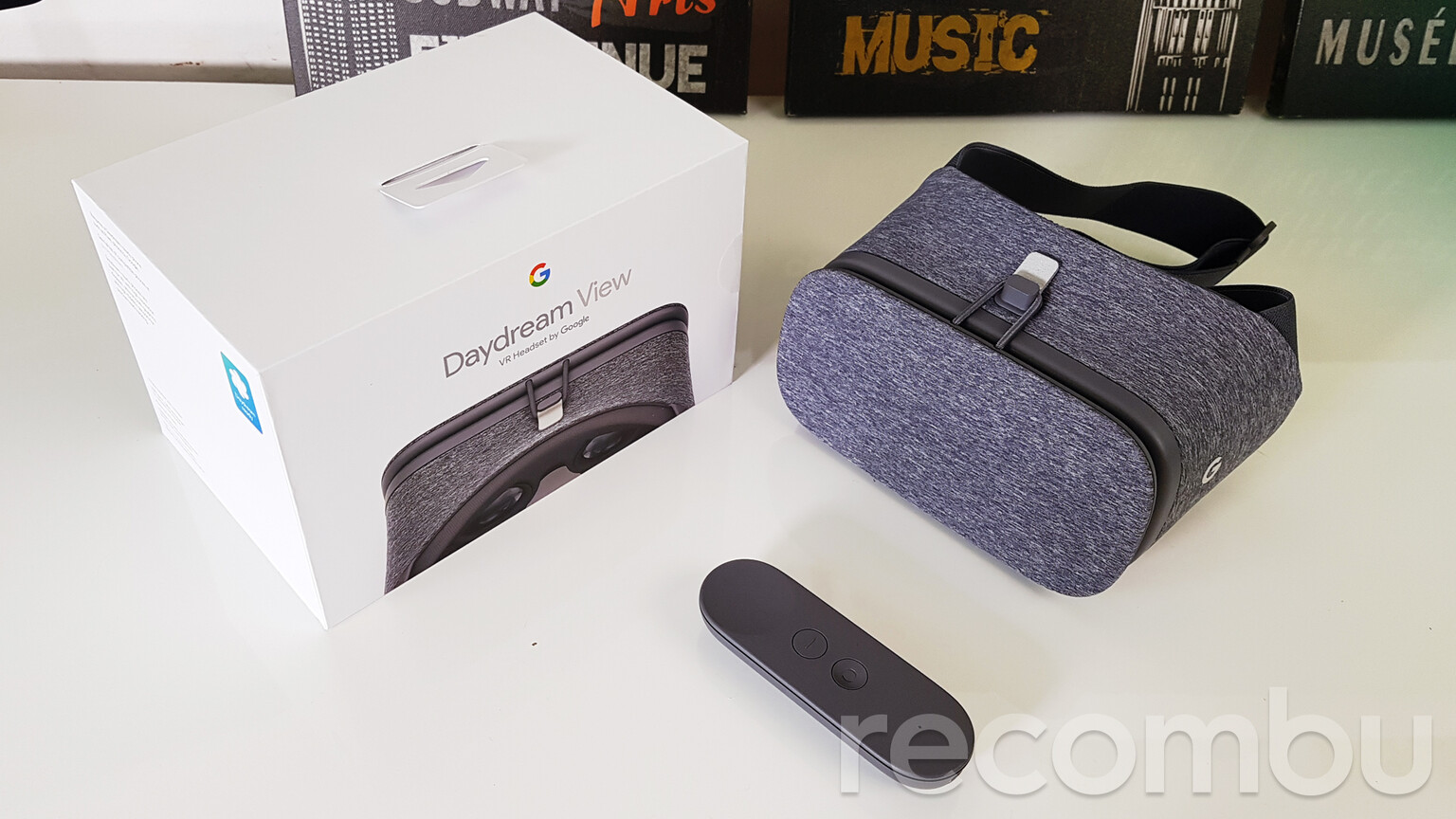 Google Daydream View VR headset unboxing