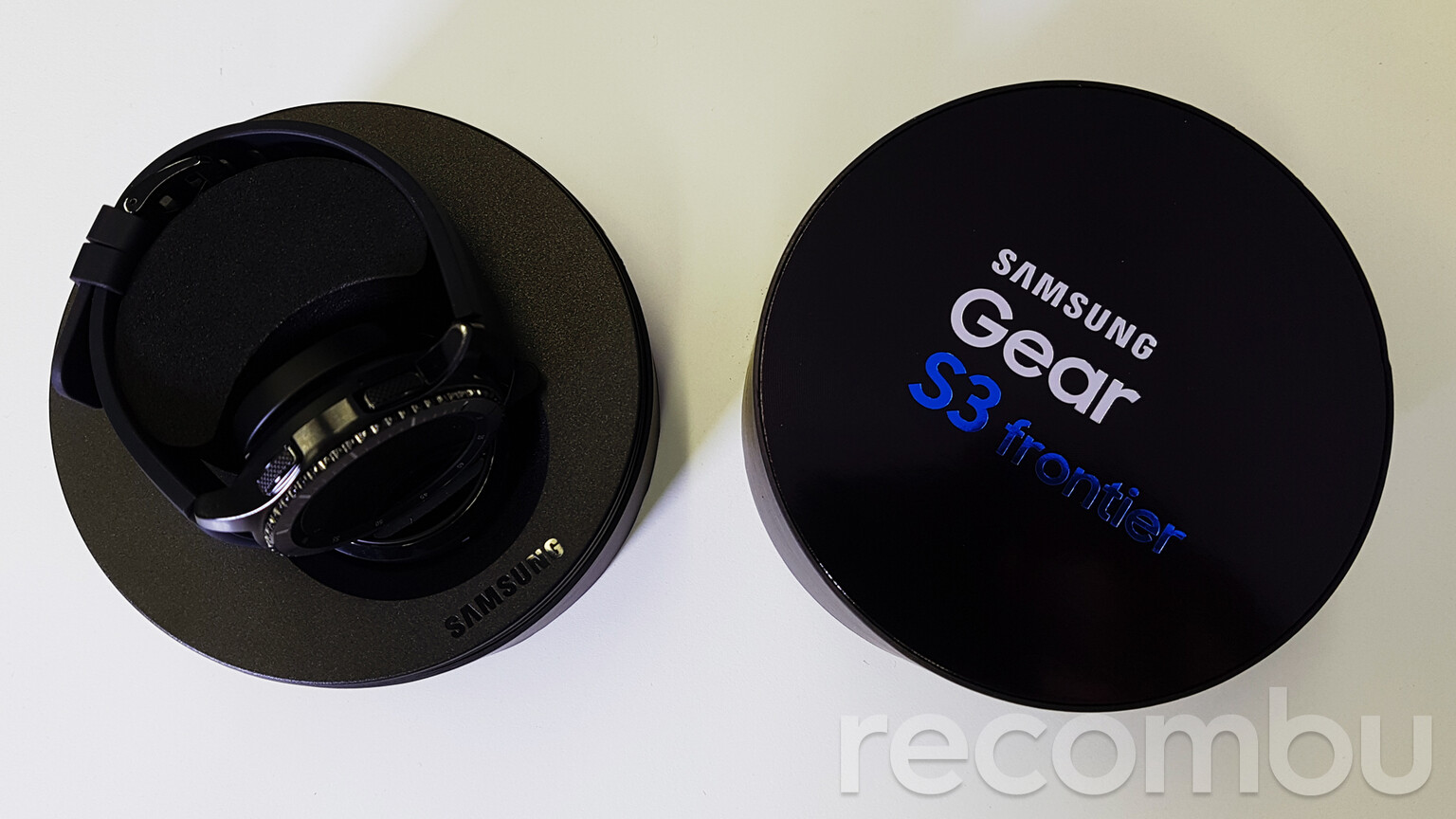 Samsung Gear S3 Unboxing and First Impressions