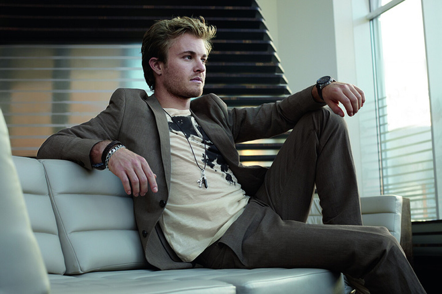 Nico Rosberg retires from F1 within a week of becoming world champion