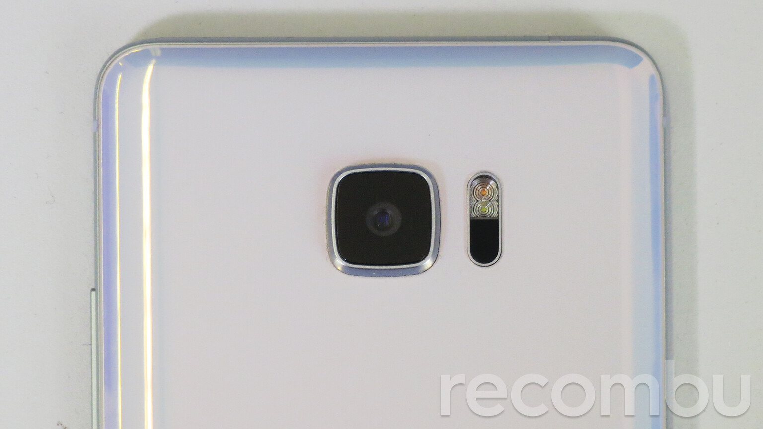 HTC U Ultra Camera Review: Photo and video samples and tests