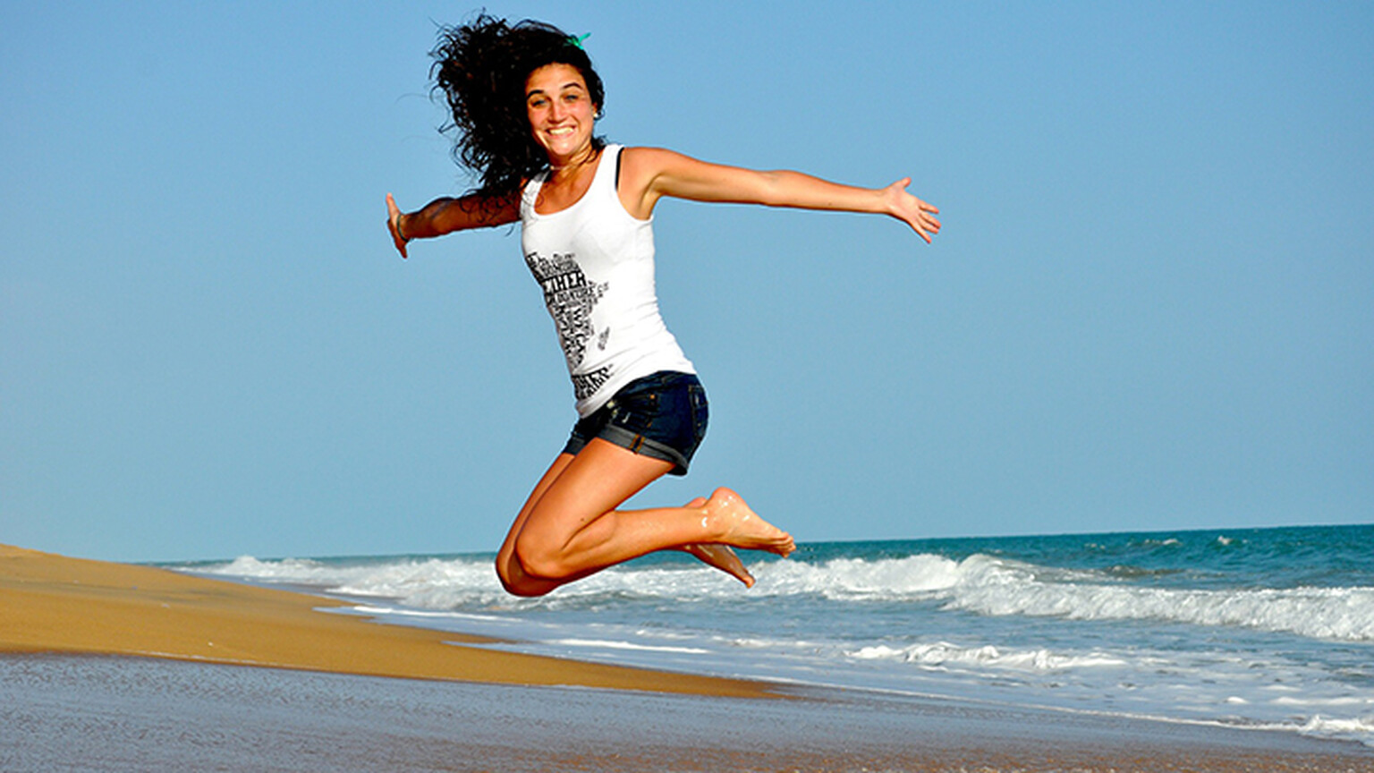 Best budget fitness trackers 2017: Fitbit, Jawbone, Withings, TomTom, Moov and more