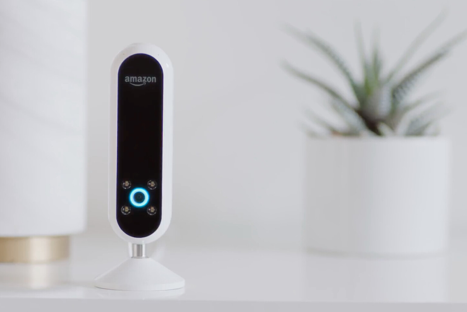 What is the Amazon Echo Look and how is it going to kill the humble mirror?