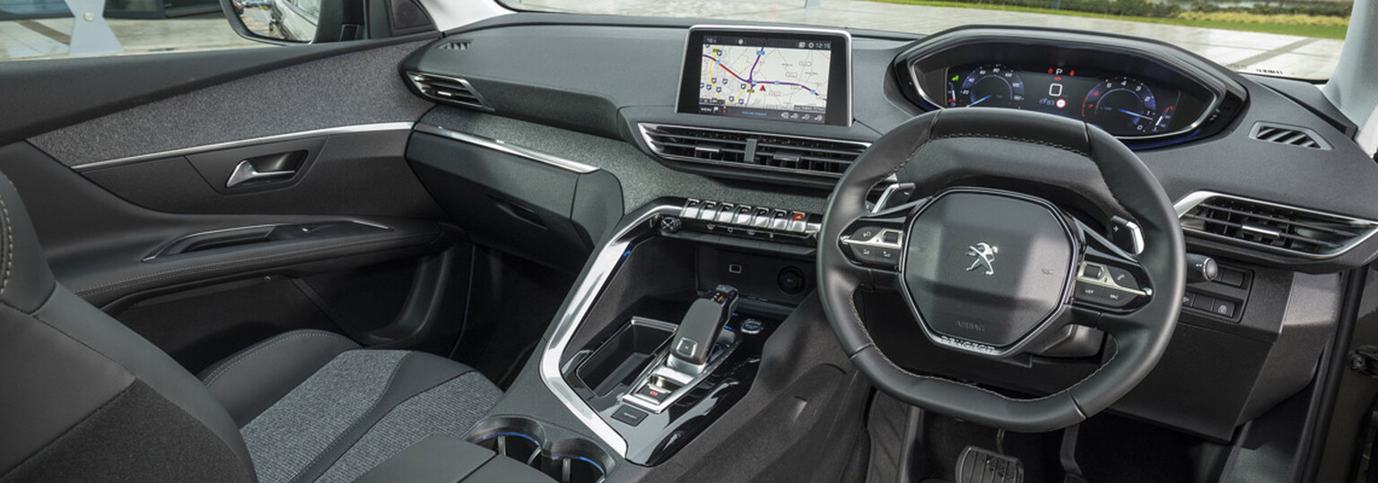 2017 Peugeot 3008 review: Better than the Seat Ateca?