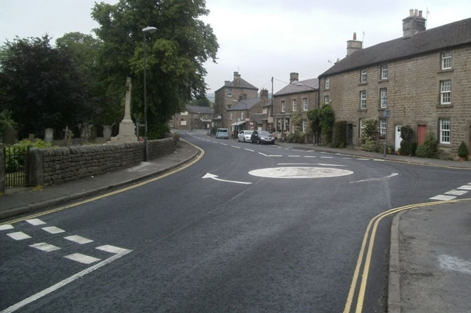 Mini roundabout 101: How to use them