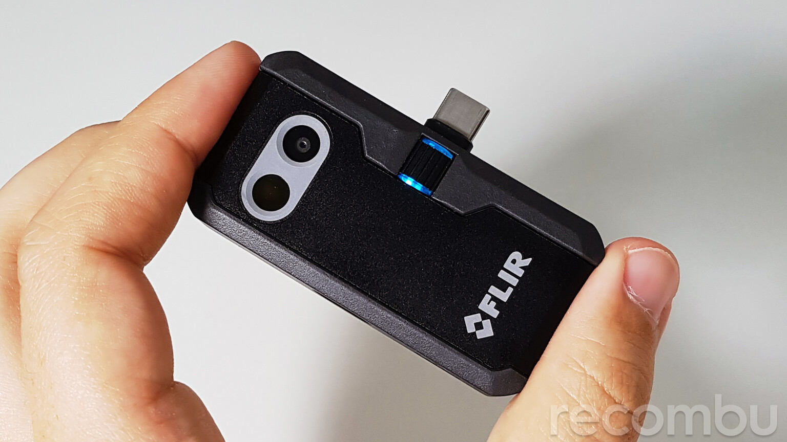 FLIR One Pro Review: Next-gen heat-seeker