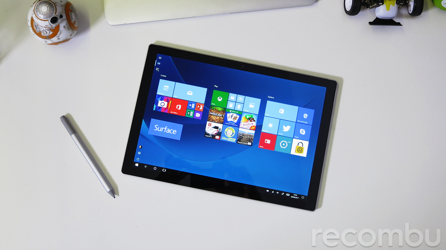 Microsoft Surface Pro (2017) Review: In Depth