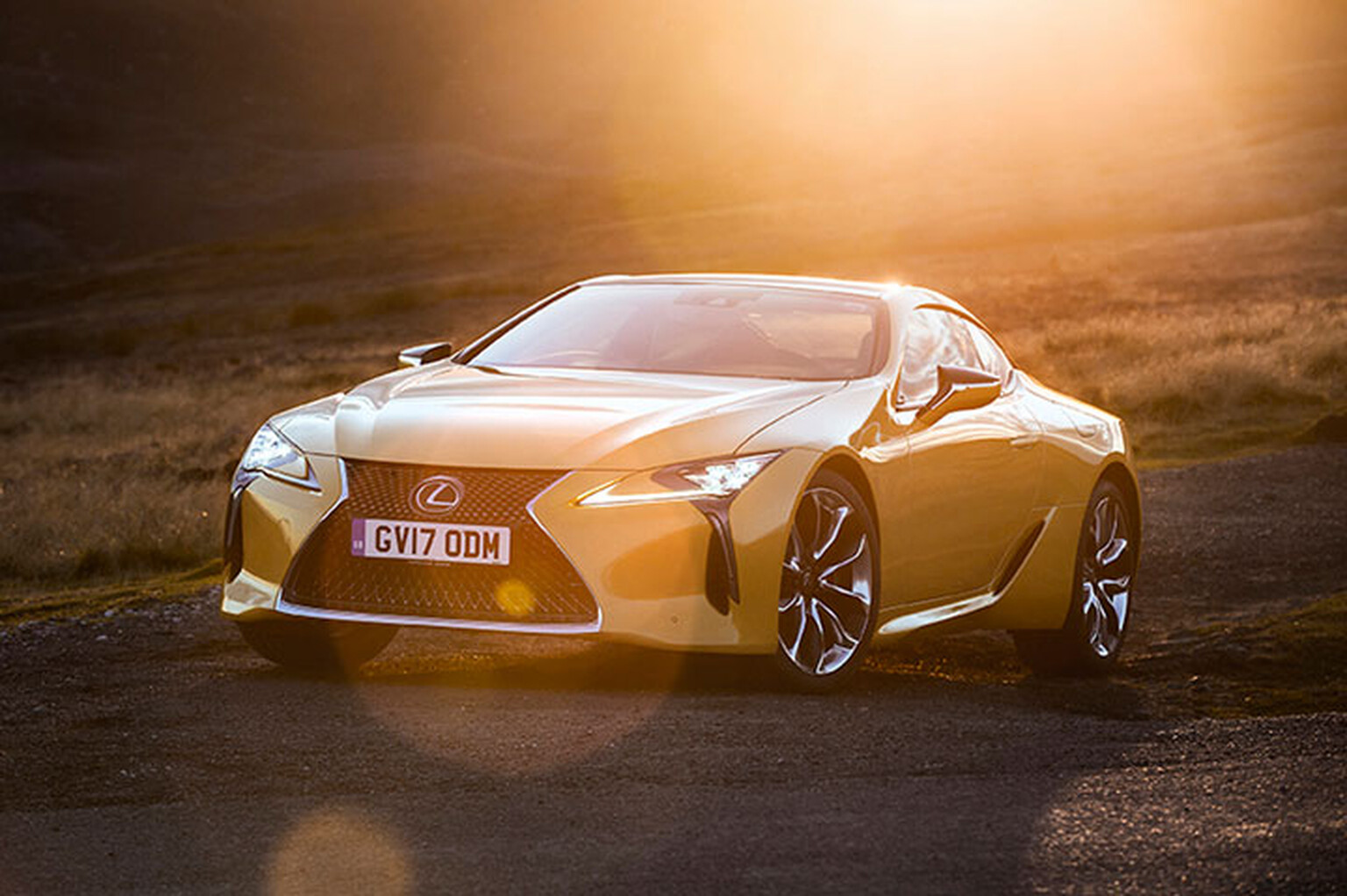 Lexus LC 500 vs LC 500h: Is the V8 or hybrid best?