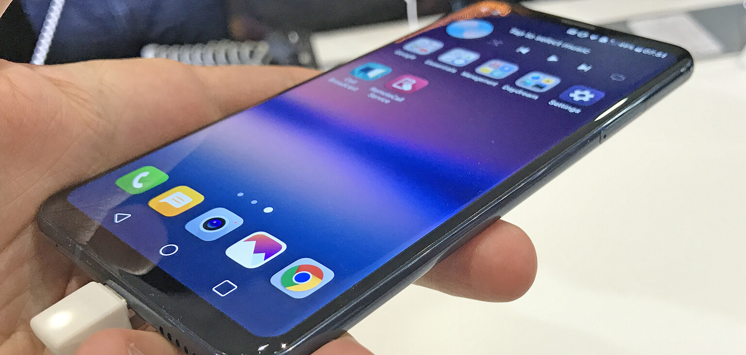 LG V30 Hands-on Review: A revamped G6 with a 'Crystal Clear' camera