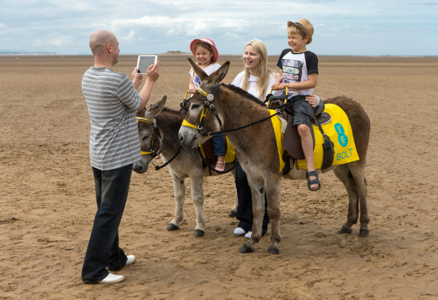 EE turns donkeys into MiFi hotspots to mark latest 4G win